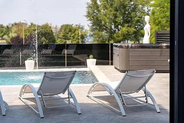 Seaview Apartment Funtana Croatia