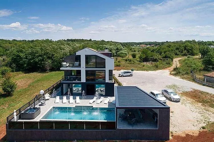 Seaview Apartment Funtana Croatia
