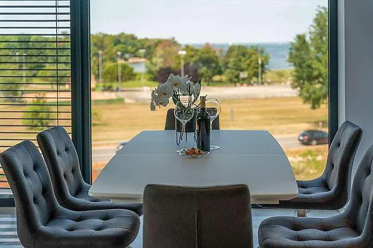 Seaview Apartment Funtana Croatia
