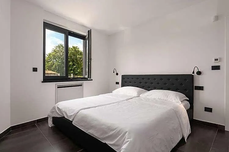 Seaview Apartment Funtana 0*,  Croatia