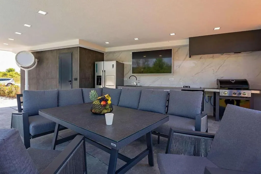 Seaview Apartment Funtana Croatia
